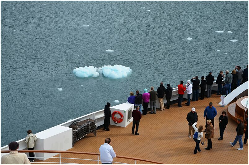 Glacier Alley - ice berg viewing